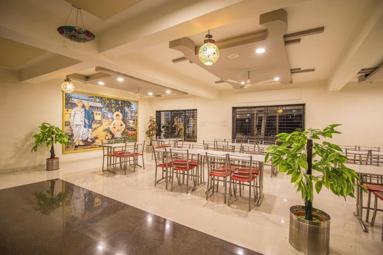 Hotel Yogiraj Palace Shegaon Exterior foto
